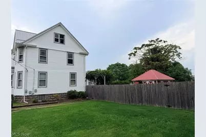 1043 W 50th Street, Ashtabula, OH 44004 - Photo 3