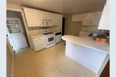 1275 Taggart Street NW, Massillon, OH 44646 - Photo 9