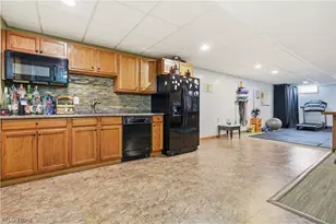 12530 Lineage Cir NW, Uniontown, OH 44685 - Photo 43