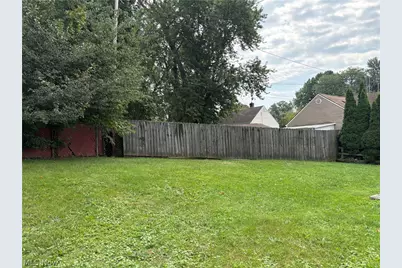 1711 Evergreen Avenue, Akron, OH 44301 - Photo 13