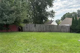 1711 Evergreen Ave, Akron, OH 44301 - Photo 13