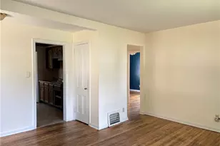 1711 Evergreen Ave, Akron, OH 44301 - Photo 3
