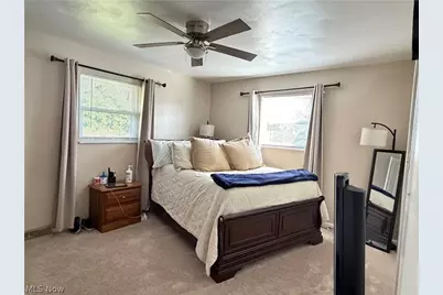 3218 Saint Charles Drive, Steubenville, OH 43952 - Photo 9