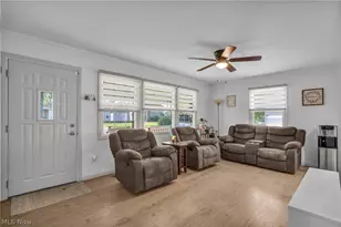 4307 Talbot Ln, Lorain, OH 44055 - Photo 5