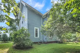 695 N St Clair St, Painesville, OH 44077 - Photo 37