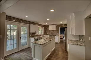 1461 Wimbledon Cir, Stow, OH 44224 - Photo 13