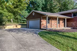 11210 Billingham Ave NW, Uniontown, OH 44685 - Photo 45