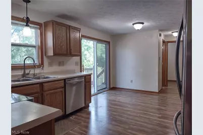 1608 Spring Village Lane, Ontario, OH 44906 - Photo 13