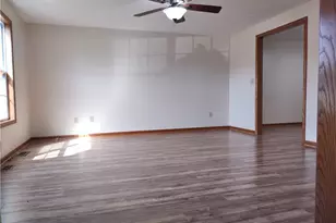 1608 Spring Village Ln, Ontario, OH 44906 - Photo 11