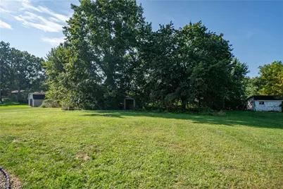 1232 Canyon Street NE, Uniontown, OH 44685 - Photo 41