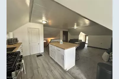 377 Lawson #3, Steubenville, OH 43952 - Photo 5