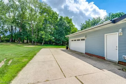 7320 Lourelton Avenue NW, North Canton, OH 44720 - Photo 23