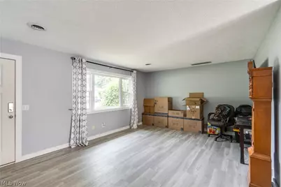 7320 Lourelton Avenue NW, North Canton, OH 44720 - Photo 5
