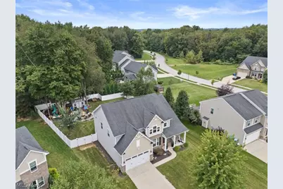 3082 Stonehurst Road, Uniontown, OH 44685 - Photo 3