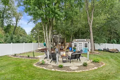 3082 Stonehurst Road, Uniontown, OH 44685 - Photo 47