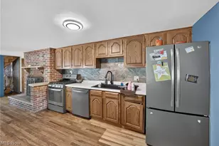 598 Randolph Rd, Mogadore, OH 44260 - Photo 5