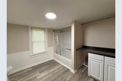 131 W Miller Avenue, Akron, OH 44301 - Photo 19