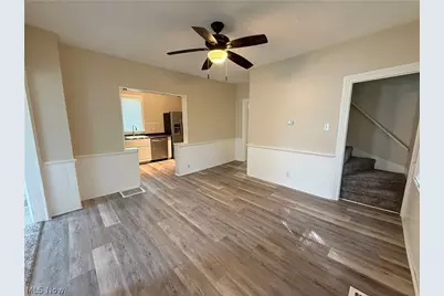 131 W Miller Avenue, Akron, OH 44301 - Photo 11