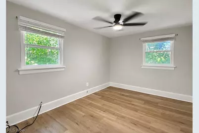 1352 Diagonal Road, Akron, OH 44320 - Photo 9