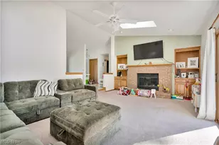 2420 Auberry Dr, Akron, OH 44312 - Photo 3