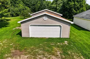 371 E Jefferson St, Jefferson, OH 44047 - Photo 3