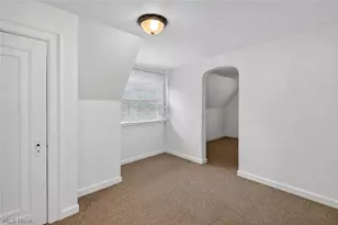 654 Moreley Ave, Akron, OH 44320 - Photo 15
