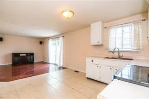 1714 Warrington Rd NW, Massillon, OH 44646 - Photo 7