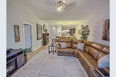 118 W Spring Drive, Elyria, OH 44035 - Photo 9