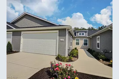 118 W Spring Drive, Elyria, OH 44035 - Photo 1