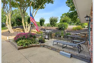 4035 Woodlands Drive, Vermilion, OH 44089 - Photo 5
