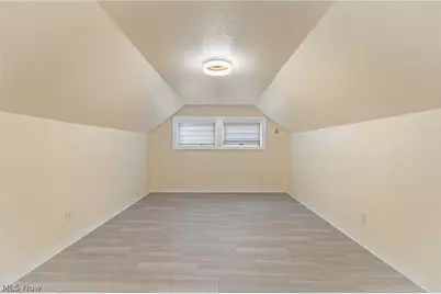 1121 Valleyview Avenue SW, Canton, OH 44710 - Photo 15