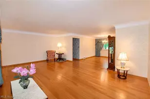 1634 Parkview Dr, Green Hills, OH 44131 - Photo 7
