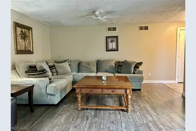 4595 Sheffield Drive, Austintown, OH 44515 - Photo 13