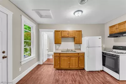 2050 W 83rd Street #2/UP, Loveland, OH 44102 - Photo 11