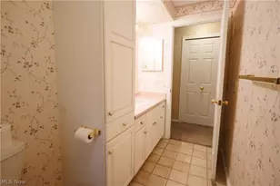 115 Ledbury Cir NE, Canton, OH 44721 - Photo 17