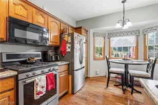 2601 Charing Cross Rd NW, Canton, OH 44708 - Photo 9
