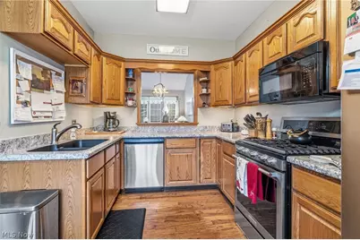2601 Charing Cross Road NW, Canton, OH 44708 - Photo 11