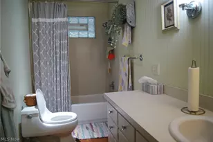 322 S Alexander St, Millersburg, OH 44654 - Photo 3