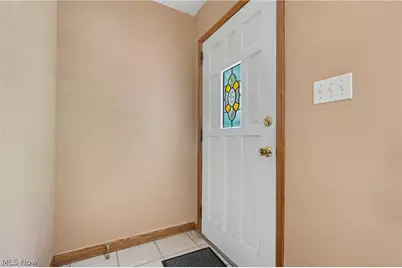3087 Tower Hill Drive, Akron, OH 44319 - Photo 9