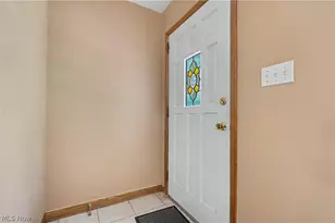 3087 Tower Hill Dr, Akron, OH 44319 - Photo 9