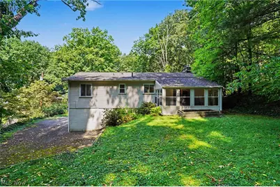 3087 Tower Hill Drive, Akron, OH 44319 - Photo 7