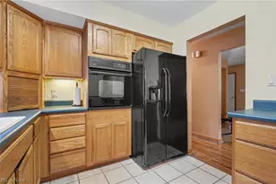 3087 Tower Hill Dr, Akron, OH 44319 - Photo 15