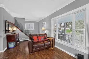 190 24th St NW, Barberton, OH 44203 - Photo 9