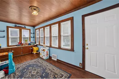 190 24th Street NW, Barberton, OH 44203 - Photo 17