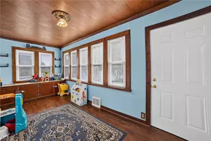190 24th St NW, Barberton, OH 44203 - Photo 17