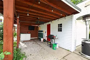 190 24th St NW, Barberton, OH 44203 - Photo 37