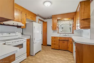 200 Gnau Ave SW, Perry Twp, OH 44646 - Photo 11