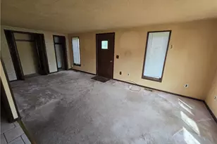 1221 Lake Ave, Aurora, OH 44202 - Photo 3