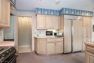 218 Wintergreen Hill Dr, Painesville Twp, OH 44077 - Photo 7