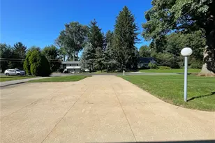 686 Shook Rd, Akron, OH 44319 - Photo 21